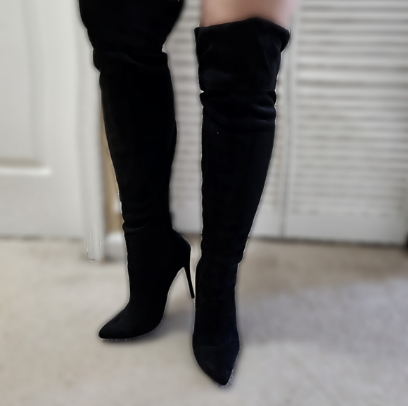 Fashion Nova Shoes - [SOLD]Fashion Nova Black Thigh High Boots